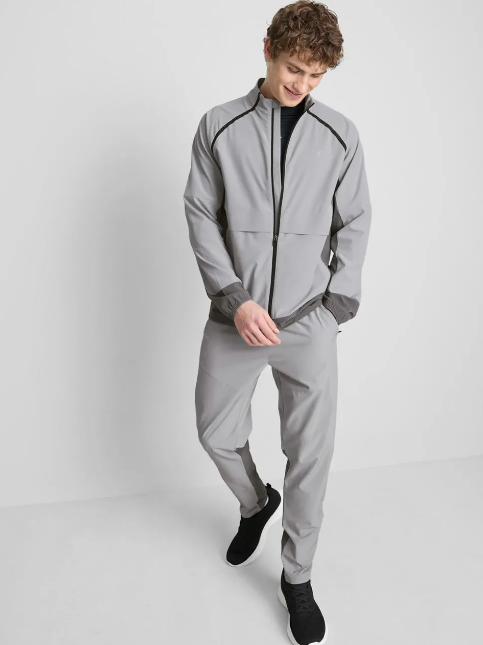 Active-Jacke mit Reißverschluss