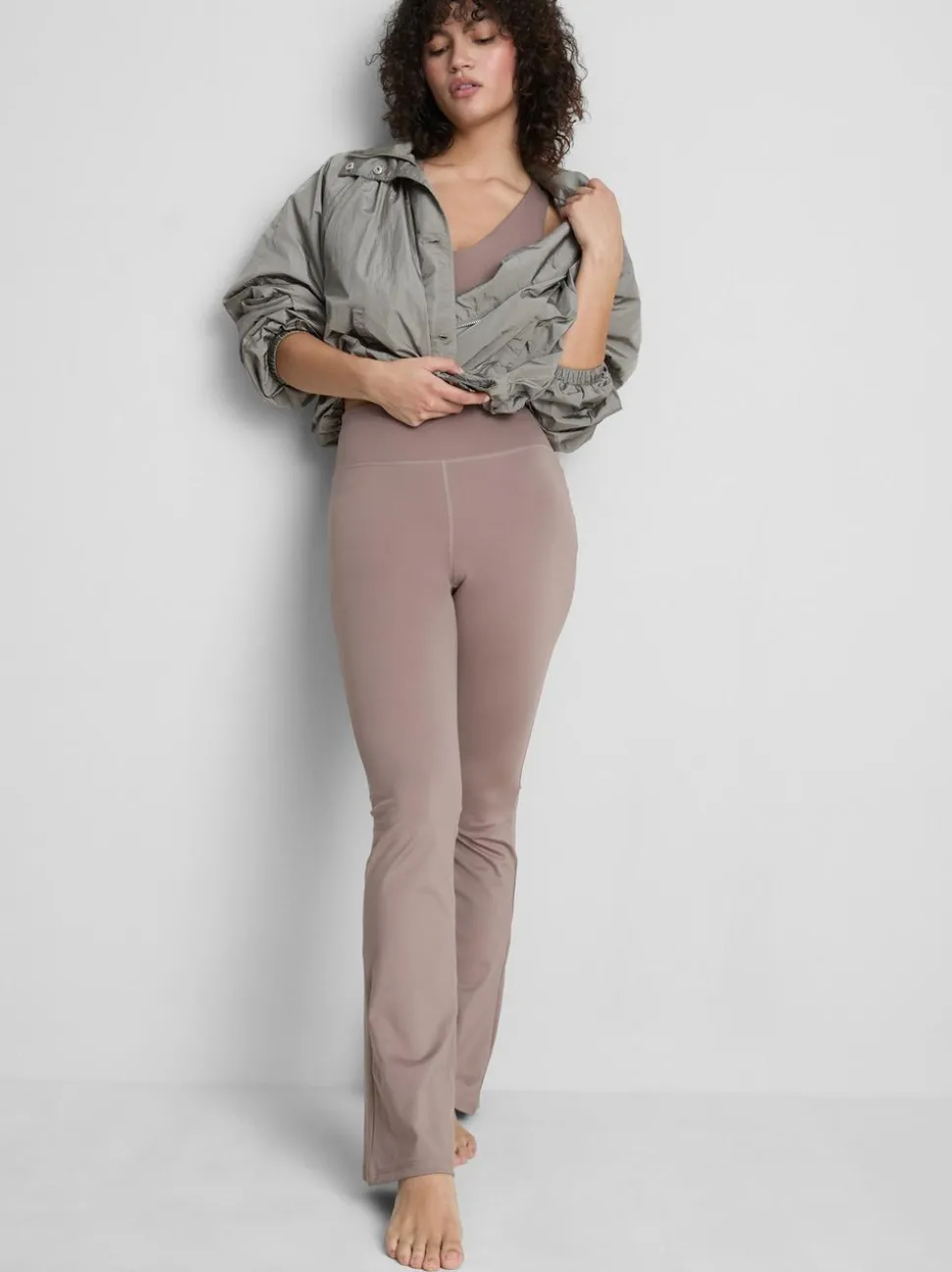 Active-Leggings mit hohem Bund und ausgestelltem Bein