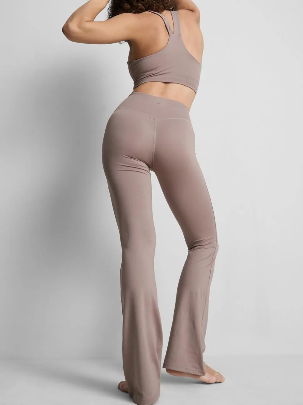 Active-Leggings mit hohem Bund und ausgestelltem Bein