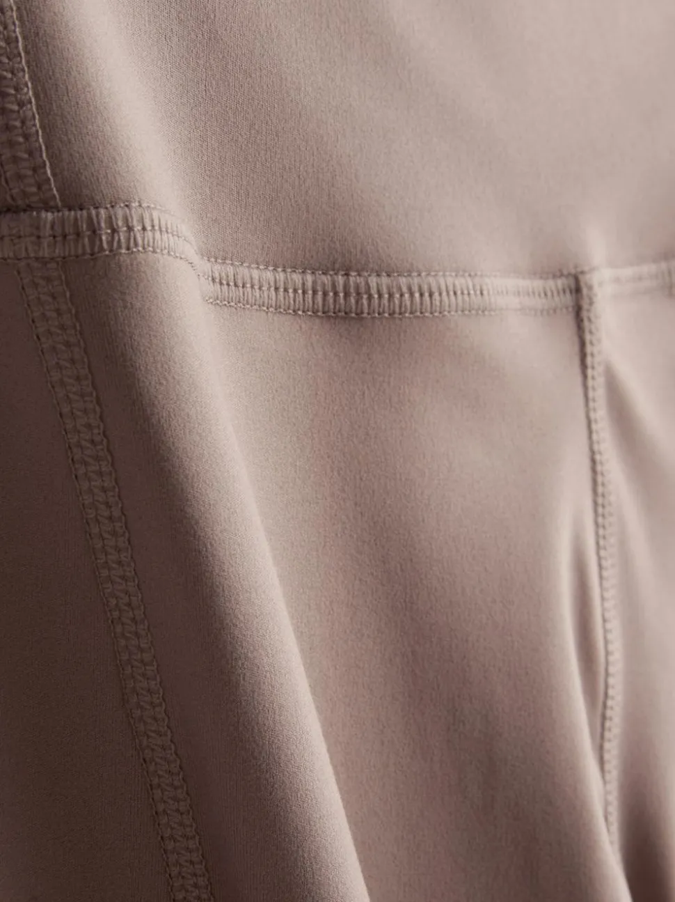 Active-Yogashorts mit hohem Bund