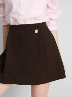 Asymmetrischer eleganter Minirock