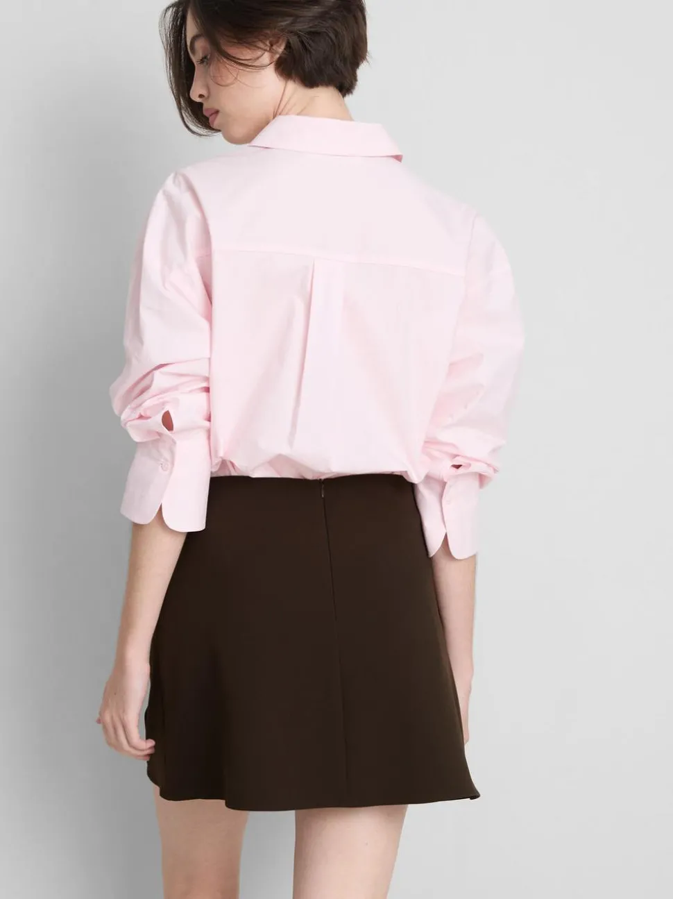 Asymmetrischer eleganter Minirock