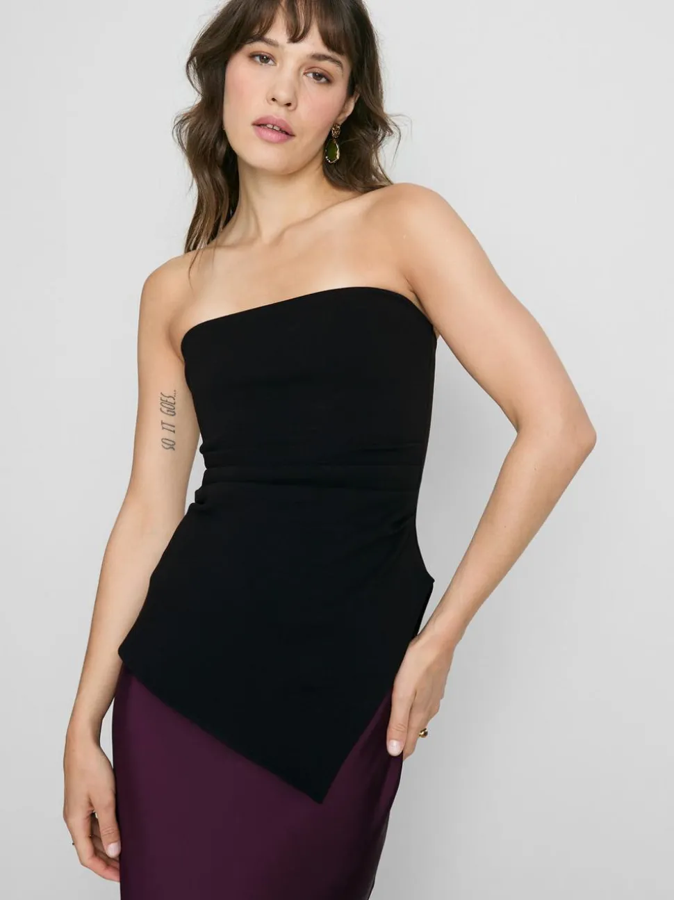 Asymmetrisches Bandeau-Top mit hohem Baumwollanteil