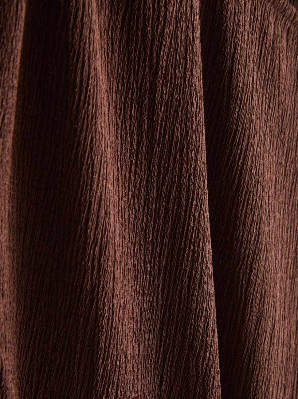 Asymmetrisches Top in Knitteroptik