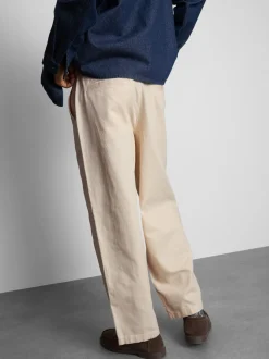 Baggy-Chinohose mit mittlerer Leibhöhe