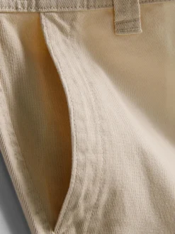 Baggy-Chinohose mit mittlerer Leibhöhe