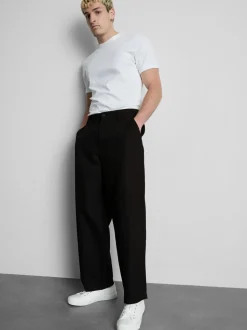 Baggy-Chinohose mit mittlerer Leibhöhe