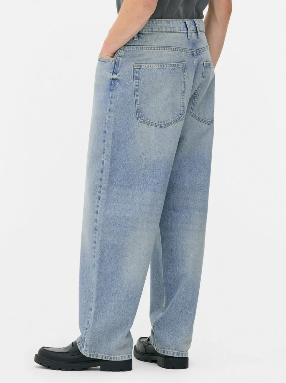 Baggy-Jeans mit mittlerer Leibhöhe