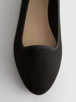 Ballerinas aus Wildleder
