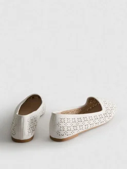 Ballerinas mit Cut-outs