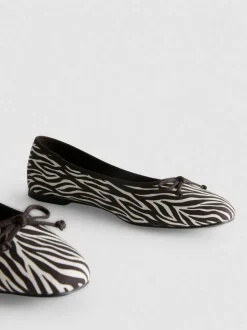 Ballerinas mit Schleife