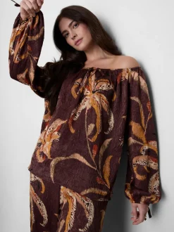 Bardot-Bluse aus Satin in Knitteroptik mit Blumenmuster