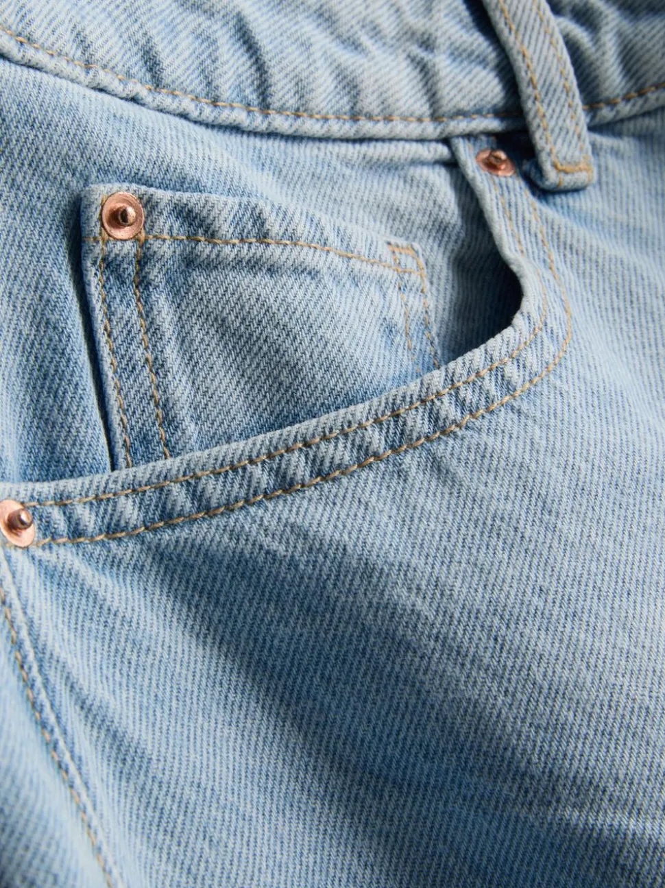 Barrel-Jeans mit mittlerer Leibhöhe