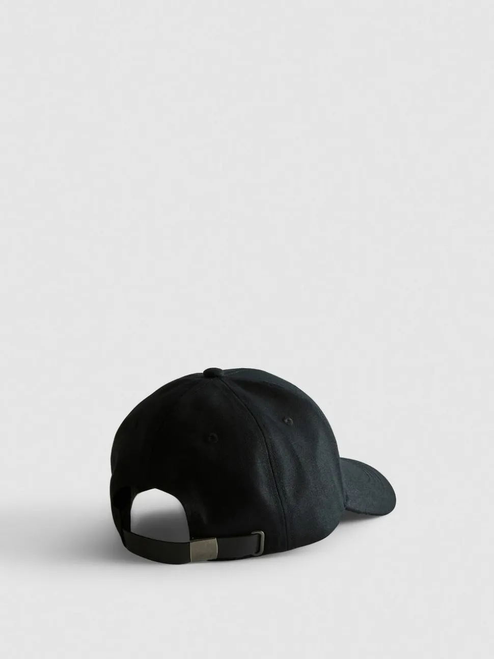 Basecap mit LA-Stickerei