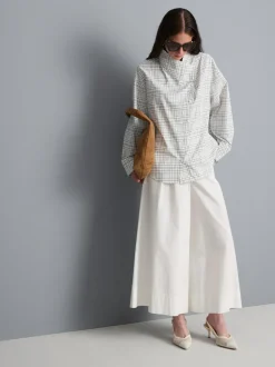 Baumwoll-Bluse mit hohem Kragen und Karomuster