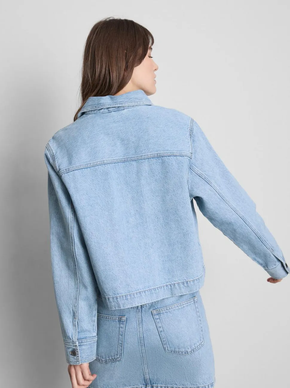 Baumwoll-Jeansjacke mit aufgesetzter Tasche