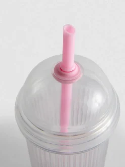 Becher für Kaltgetränke mit Trinkhalm