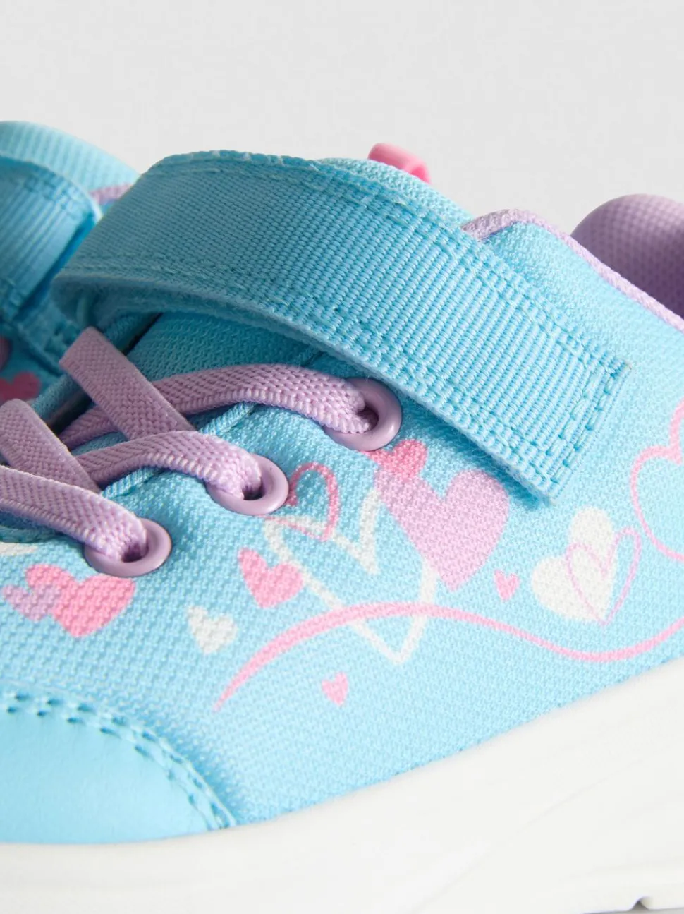 Bedruckte Low-Top-Sneaker
