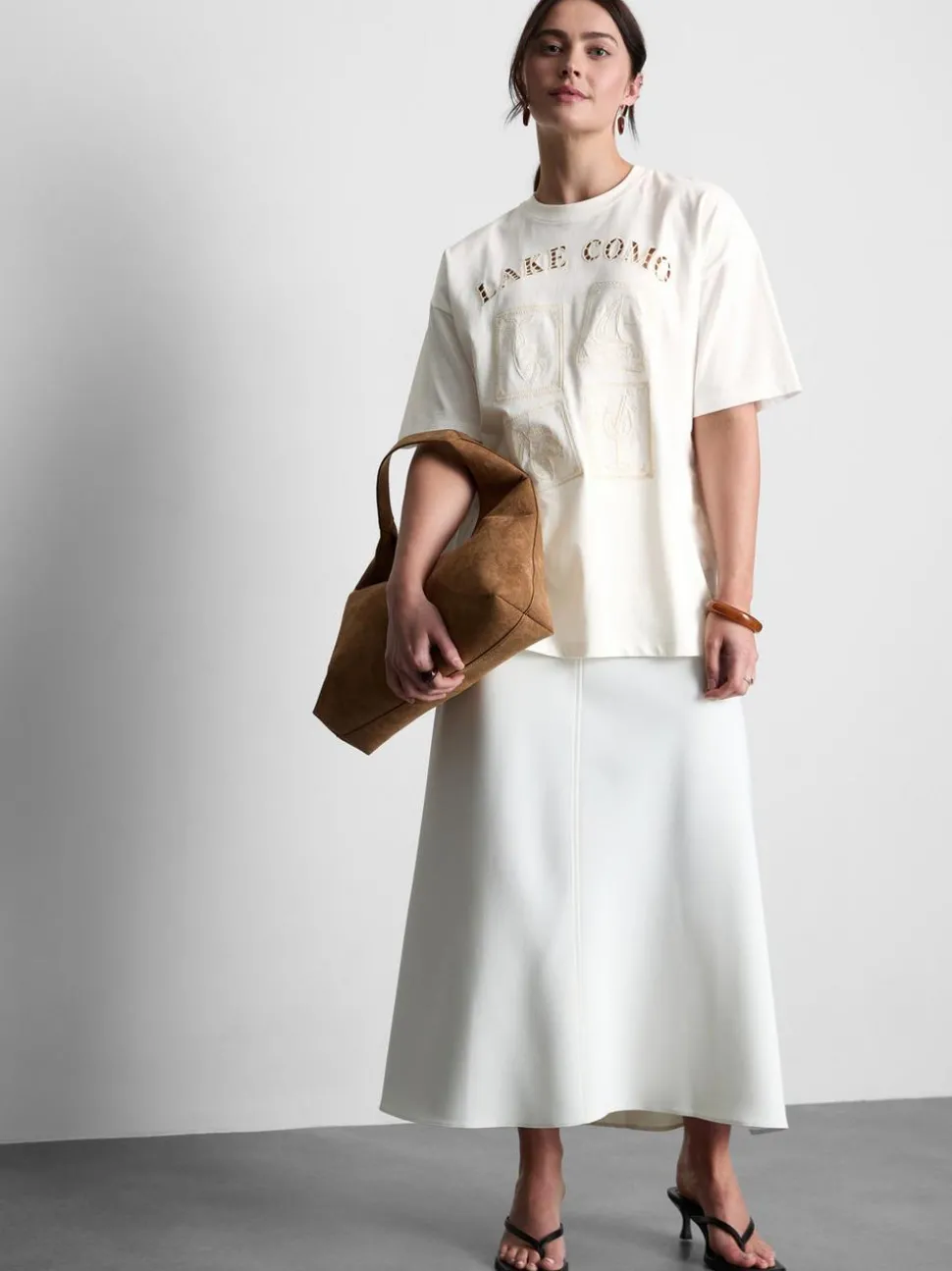 Besticktes T-Shirt im Oversized-Look mit „Lake Como“ Schriftzug