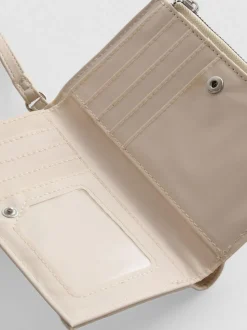 Brieftasche mit Nieten