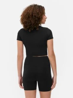 Butterweiches, kurzes T-Shirt