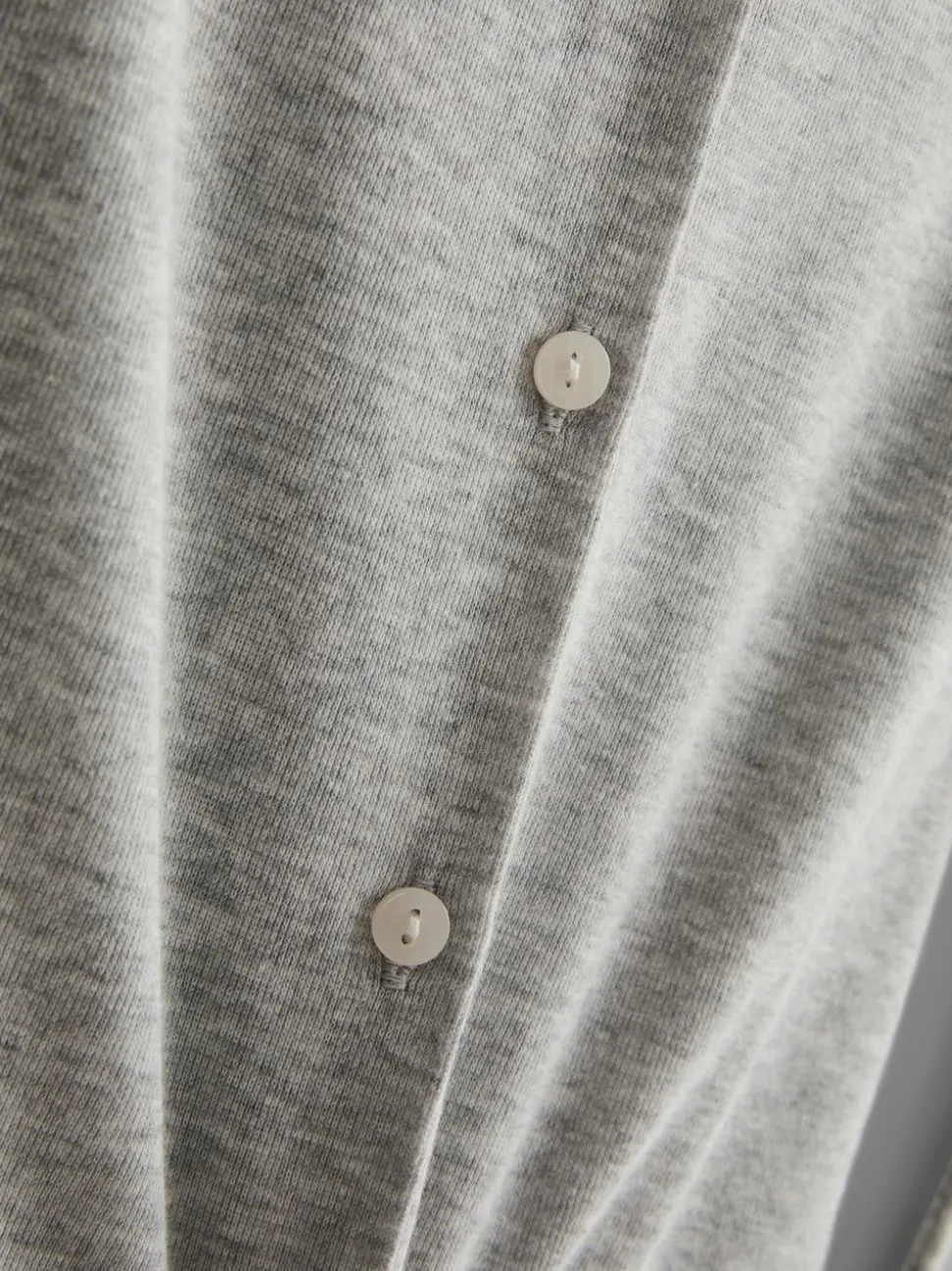 „By Coleen“ Cardigan aus Baumwollmischung mit Spitzenbesatz
