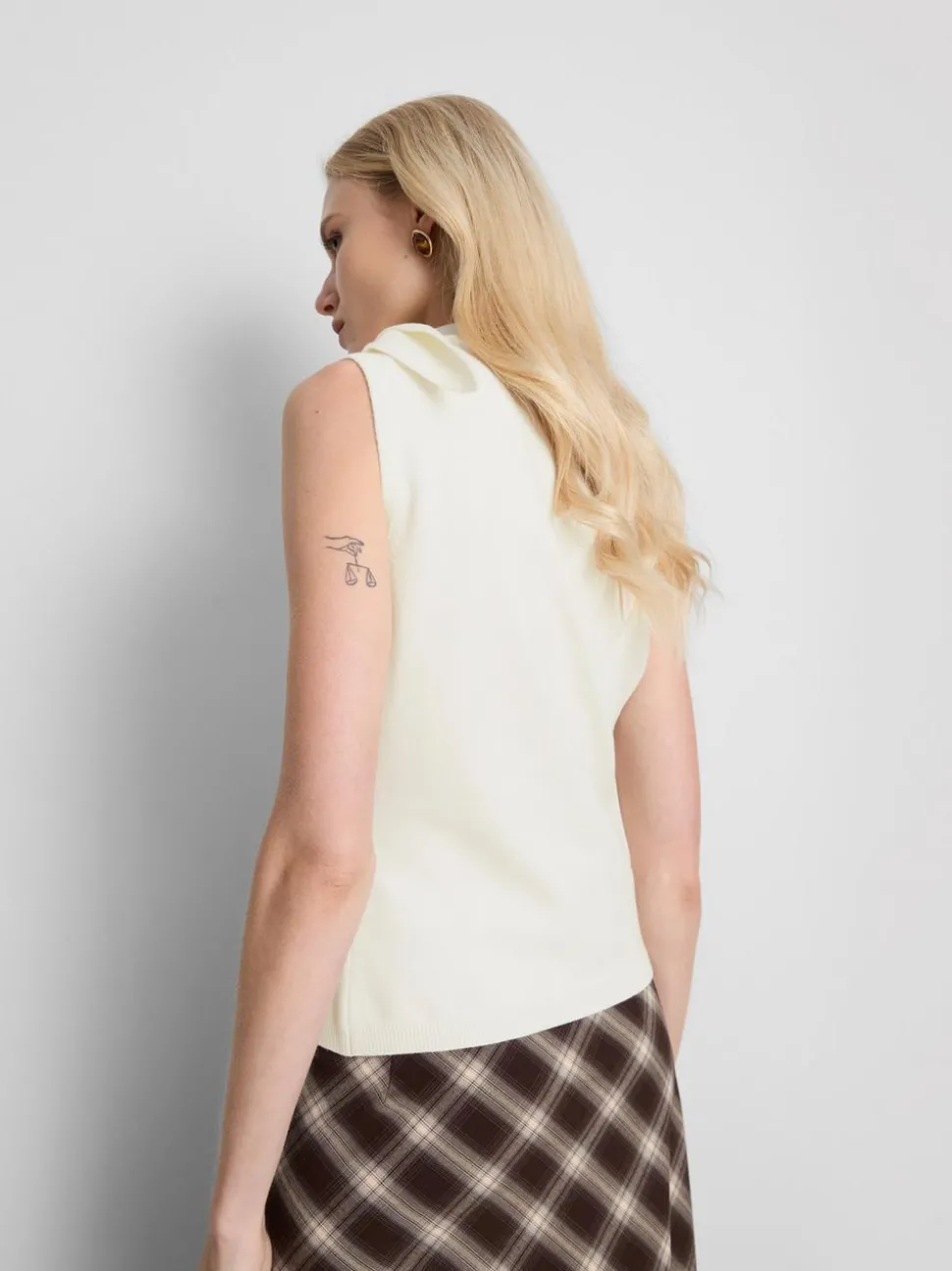 By Coleen Gestricktes Tanktop mit Schluppe