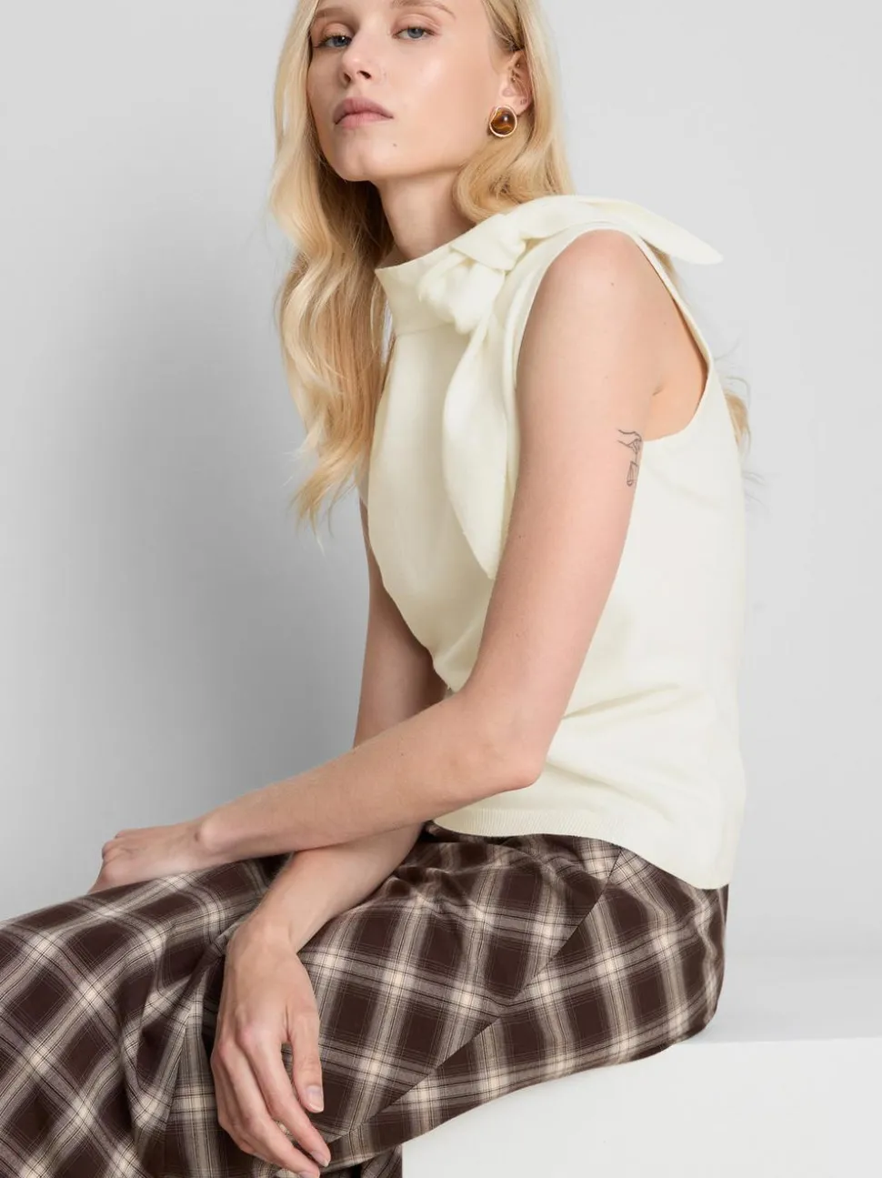 By Coleen Gestricktes Tanktop mit Schluppe