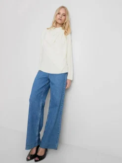 By Coleen Hochgeschlossene Cape-Bluse