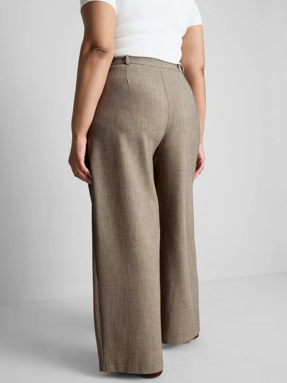 „By Coleen“ Hose mit weitem Bein und Bundfalten