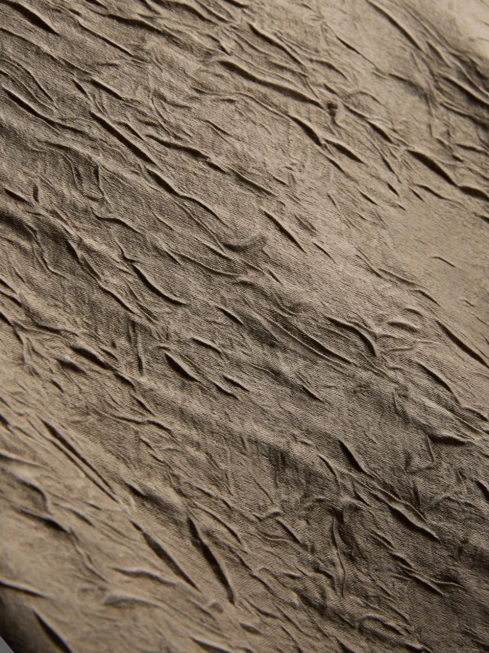 „By Coleen“ Satin-Midirock in Knitteroptik im Schrägschnitt