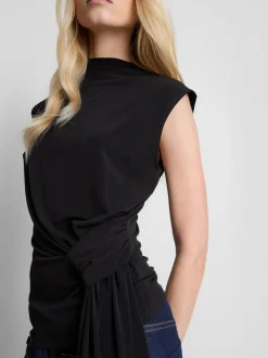 „By Coleen“ Top mit Zierknoten