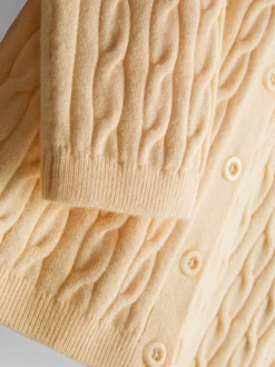 Cardigan mit Zopfmuster