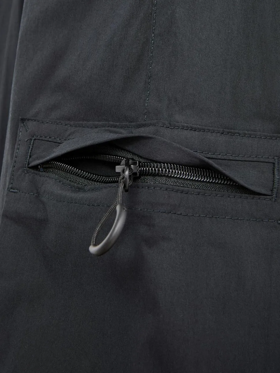 Cargohose im Utility-Stil