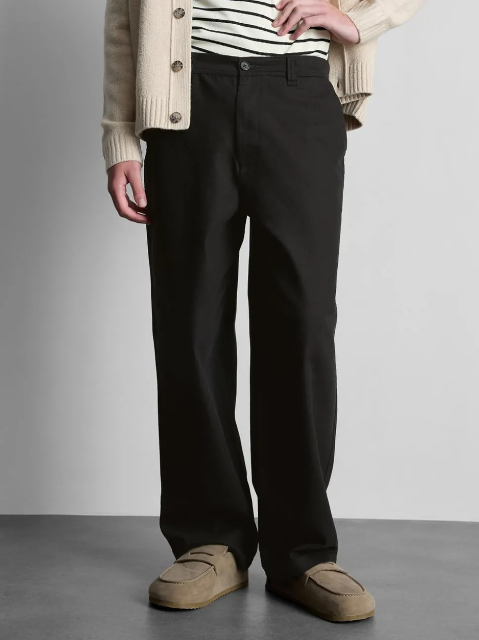 Chinohose mit mittlerer Leibhöhe