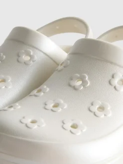 Clogs mit Blumendesign