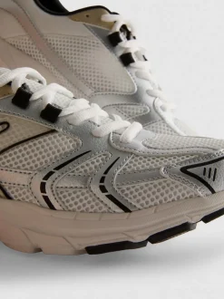 Dad-Sneaker mit dicker Sohle