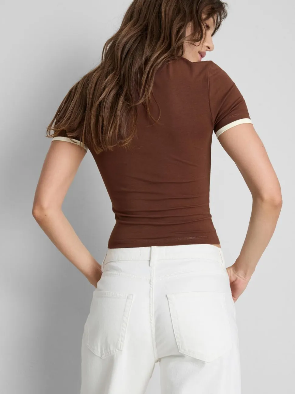 Doppellagiges Baby Tee mit hohem Baumwollanteil
