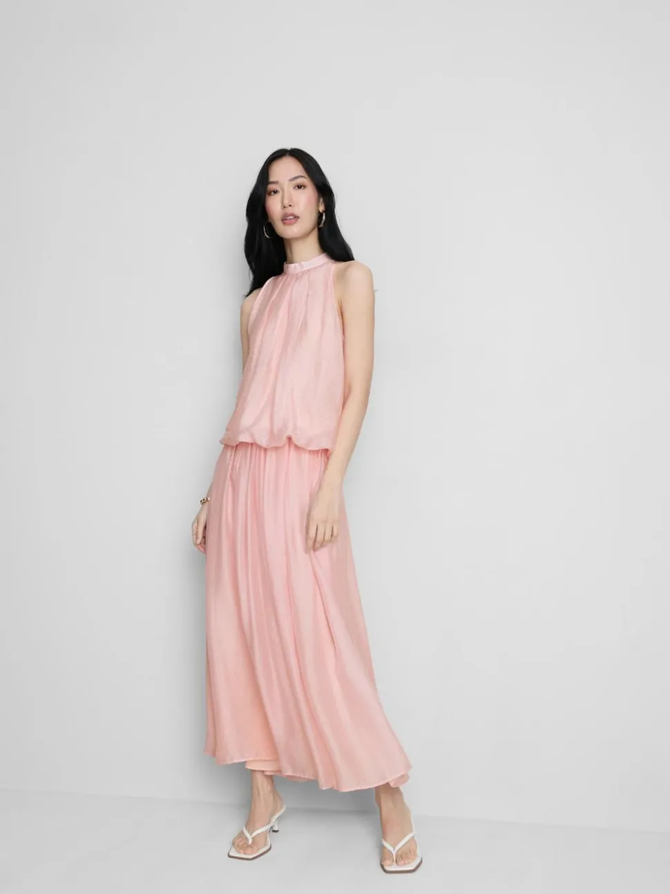 Drapierte, fließende „The Edit“ Bluse mit Neckholder