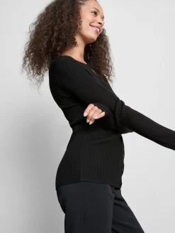 Ein gerippter Cardigan mit Rundhalsausschnitt