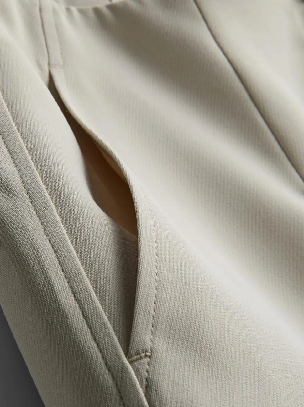 Elegante Hose mit weitem Bein