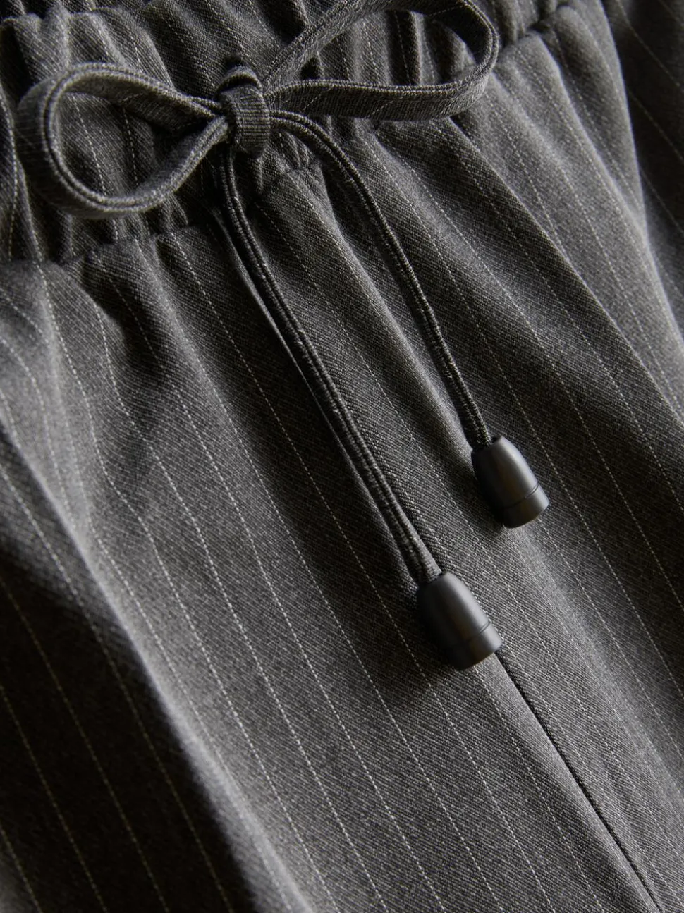 Elegante Jogginghose mit weitem Bein