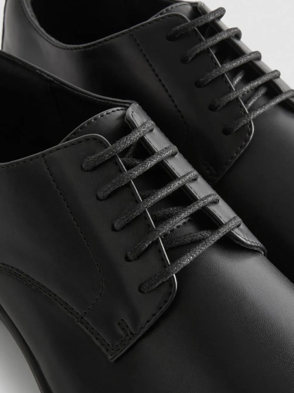 Elegante Schnürschuhe