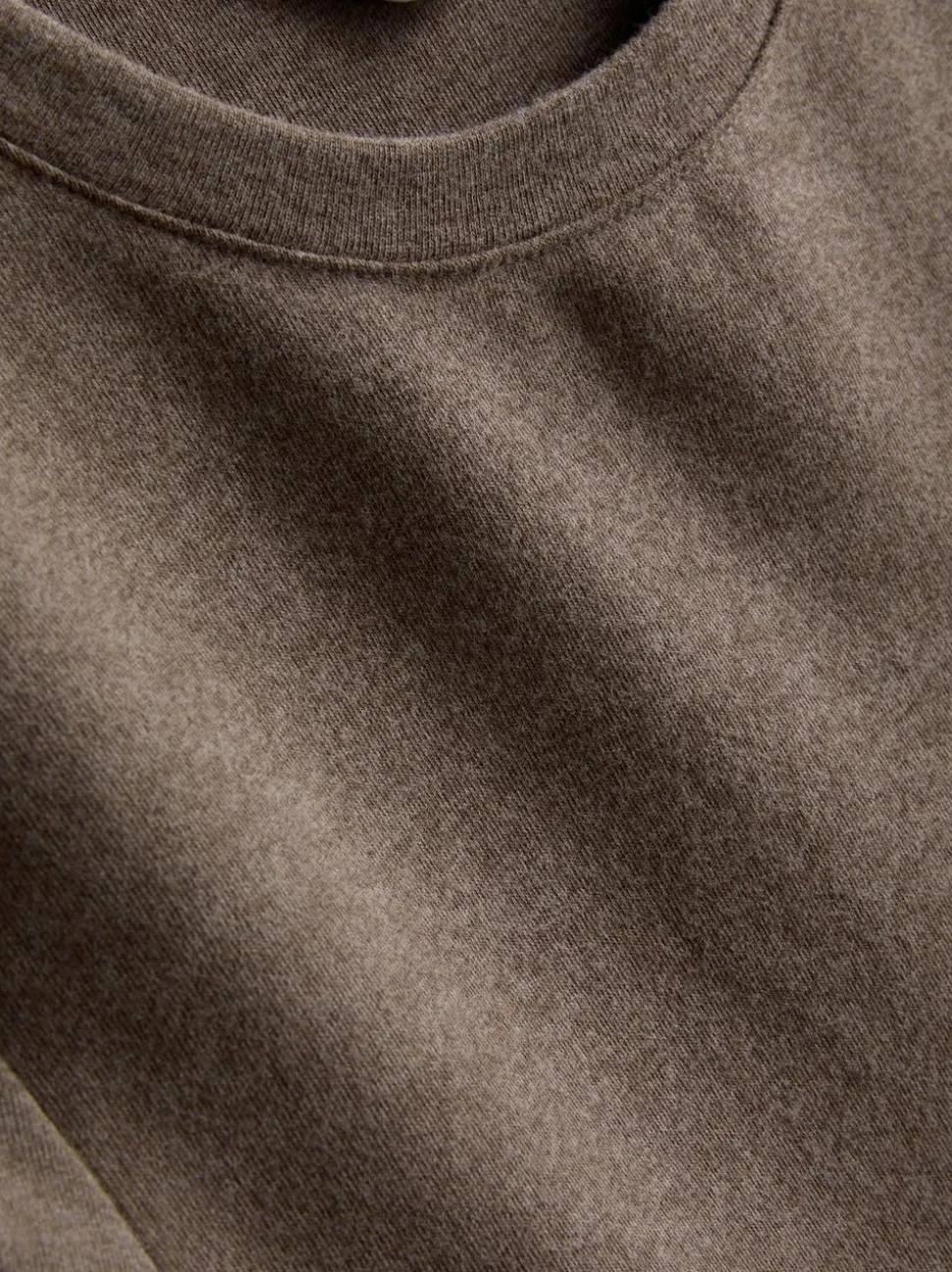 Eng anliegendes „By Coleen“ T-Shirt