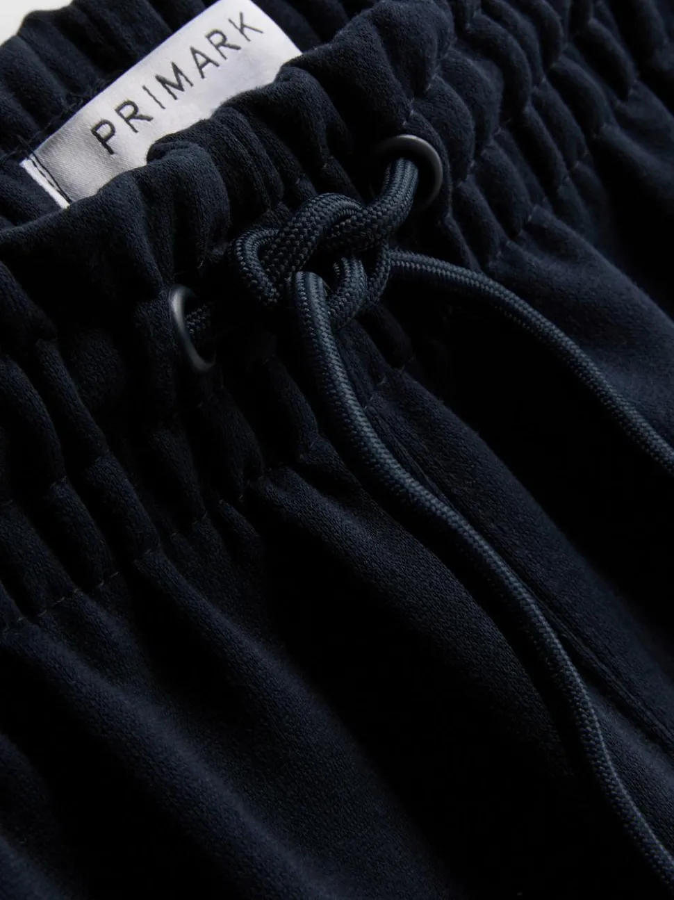Essential Shorts mit Kordelzug