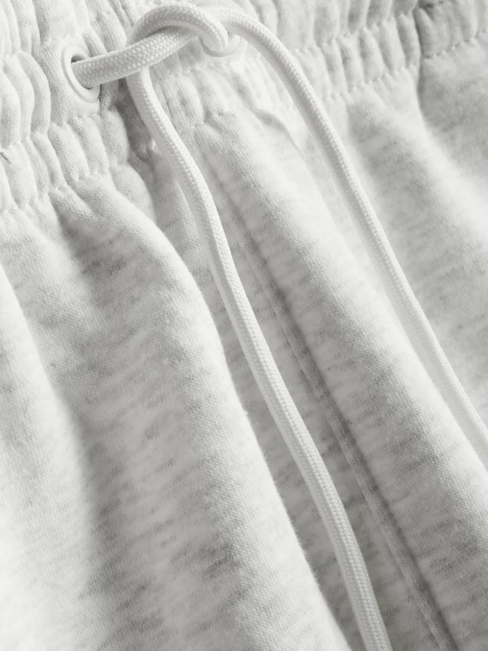 Essential Shorts mit Kordelzug
