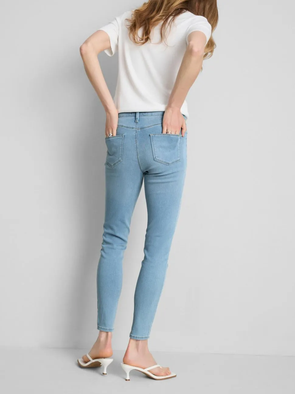 Essential Skinny-Jeans mit mittelhohem Bund | Normale Passform