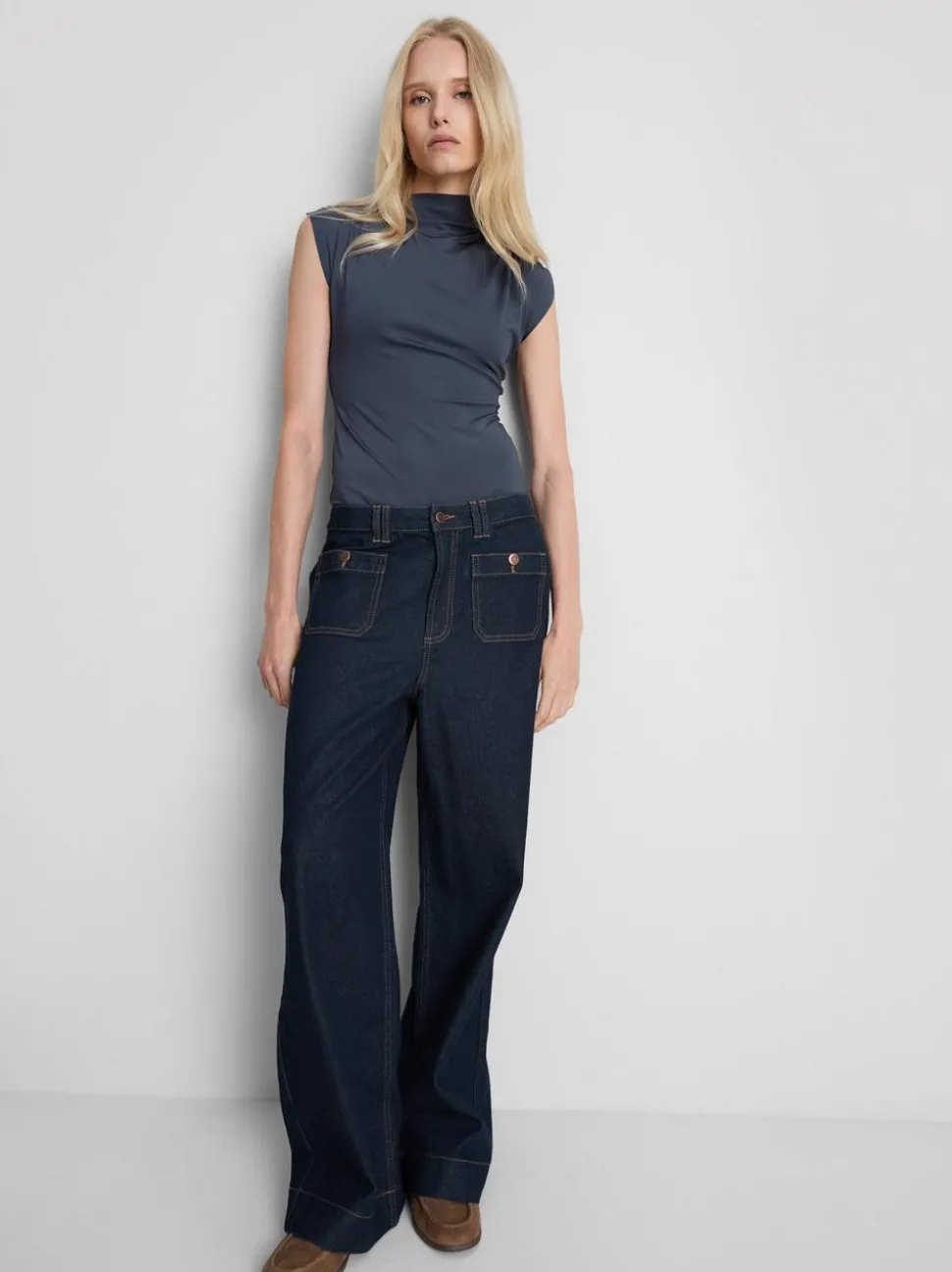 Figurbetonter „By Coleen“ Body