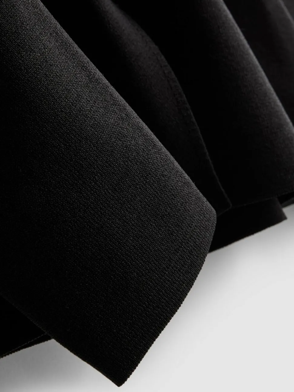 Figurbetonter, langärmeliger „The Edit“ Cardigan