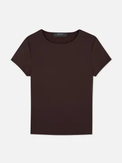Figurbetontes T-Shirt mit Rundhalsausschnitt